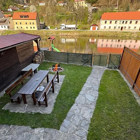 招待所 U Dvou Kocek 罗兹伯克那瓦塔